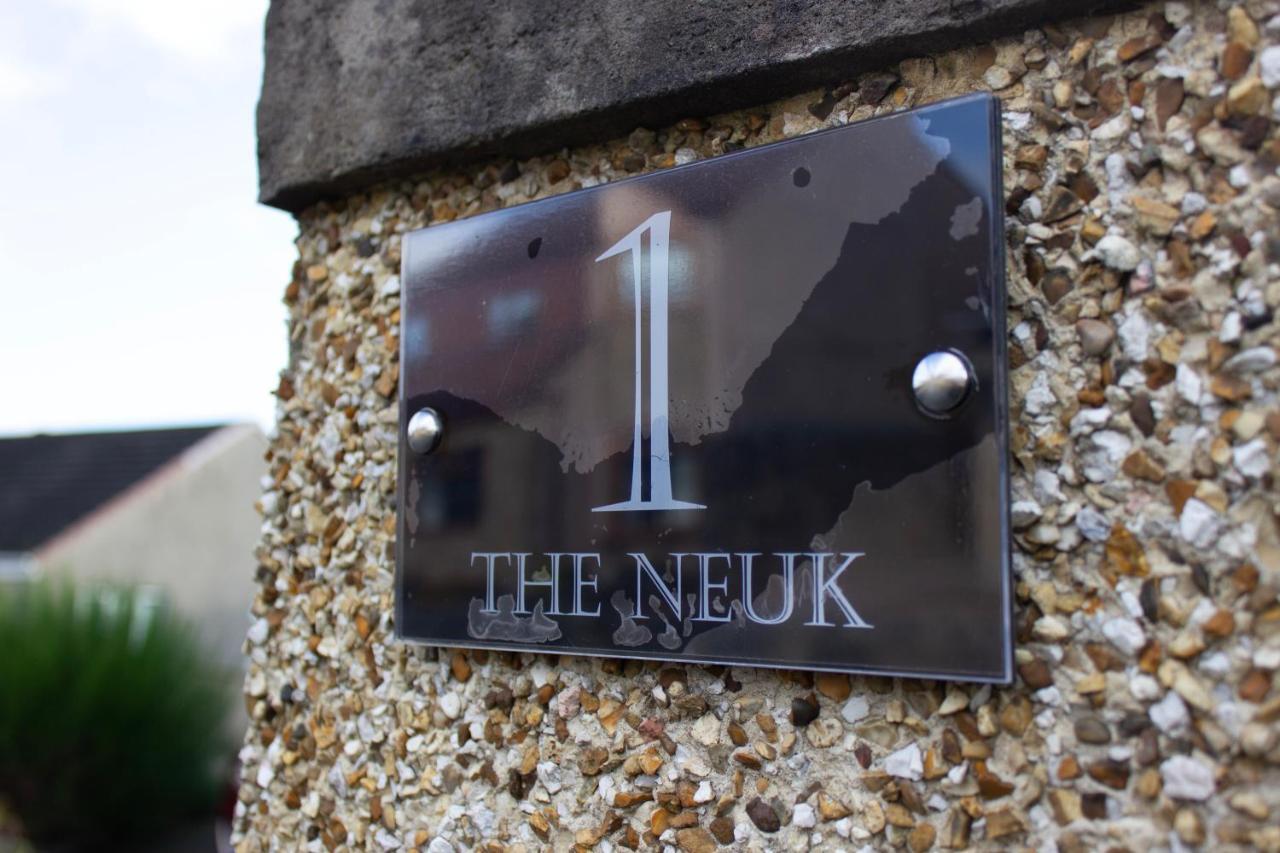 The Neuk Hotel Uphall Bagian luar foto